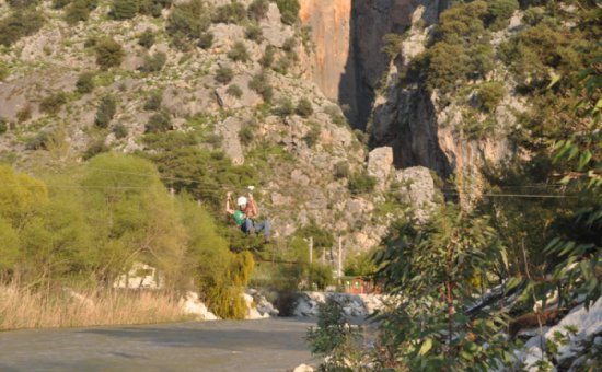 Saklıkent’te Zipline Macera Keyfi